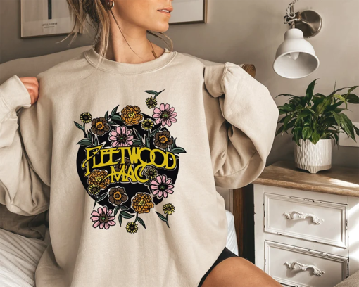 Fleetwood Mac Sweatshirt, Fleetwood Mac Shirt, Stevie Nicks Tee, Flower Sweatshirt Cool Women Band Tee Distressed Floral Rock and Roll Shirt