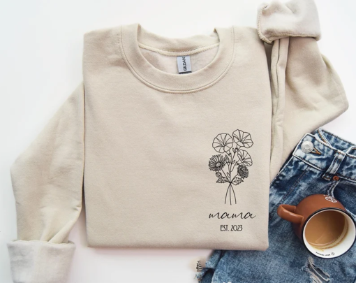 Custom Mama Sweatshirt, Personalized Sweater Mom, Custom Mama Sweater, Flower Print Custom Sweatshirt, Floral Sweater, Gift for Mom, New Mom