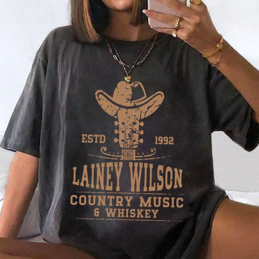 Lainey Wilson ESTD 1992 T-Shirt, Lainey Wilson Retro 90s Sweatshirt, Country Music, Lainey 2024 Tour Shirt, Western Tee, Lainey Fan Gift