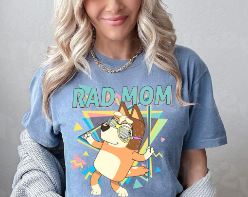 Retro Rad Mom Bluey Shirt, Mom Bluey Shirt, Bluey Cool Mom Club Shirt, Chilli Heeler, Bluey Family Shirt, Retro Chilli Heeler Shirt