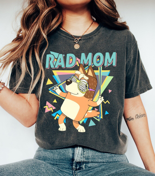 Retro Rad Mom Bluey Shirt, Mom Bluey Shirt, Bluey Cool Mom Club Shirt, Chilli Heeler, Bluey Family Shirt, Retro Chilli Heeler Shirt