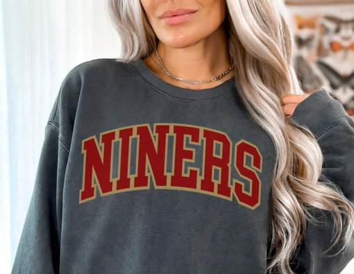 Vintage San Francisco Football Shirt 49ers Sweatshirt Retro Crewneck Gift for Niners Fan San Francisco 49ers Gift Comfort Colors Sweater