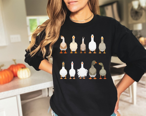 Goose shirt, Goose Animal shirt, Retro Goose Shirt, Personalized Gifts, Silly Goose Shirt, Goose Bumps Shirt, Boho Cool farm shirt,Mom gift