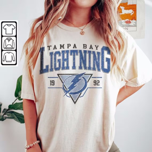 Vintage 90s Tampa Bay Lightning Sweatshirt, Tampa Bay Lightning Unisex t-shirts, long-sleeved t-shirts , gifts for Jersey Hockey fans