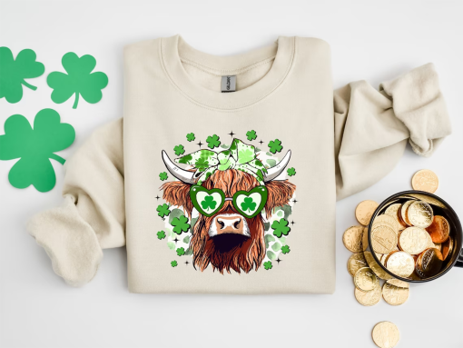 St Patrick’s Day Highland Cow Shirt, St Patricks Day Cow Sweatshirt, One Lucky Heifer Lucky Cow Shirt, Cow Lover Gift, Shamrock Cow Shirt