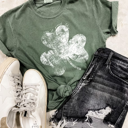 Comfort Colors® Shamrock St Patrick’s Day tee, Shamrock shirt, st patty’s day shirt, Lucky shirt, Trendy Oversized Vintage Shirt, Moss Green