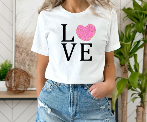 Love Knitting T-Shirt, Knitter TShirt, Knitting T Shirt, Knitting Tee, Shirt for Knitter, Knitting Pro Shirt, Heart Knitting