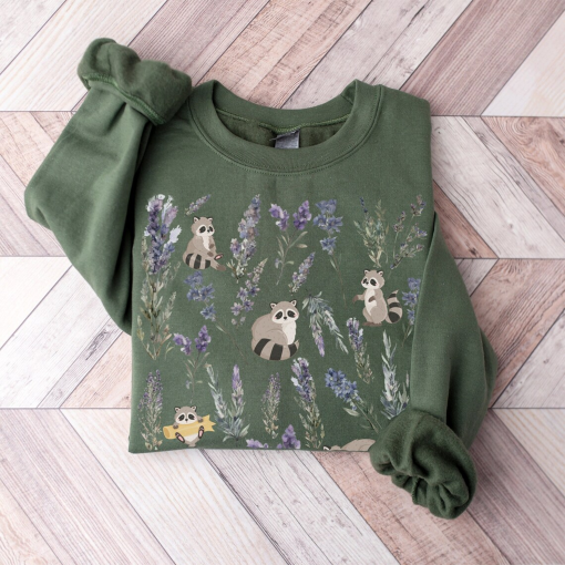 Flower Raccoon Sweatshirt, Floral Racoon Sweater, Lavender Trash Panda Crewneck, Lilac Raccoon Lover Birthday Gift, Cottagecore Wildlife Tee