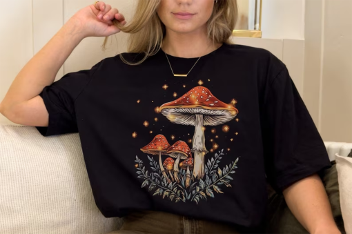 Goblincore mushroom shirt, whimsigoth clothing, cottagecore sweatshirt, fairycore hoodie, fairy grunge, mushroom hoodie