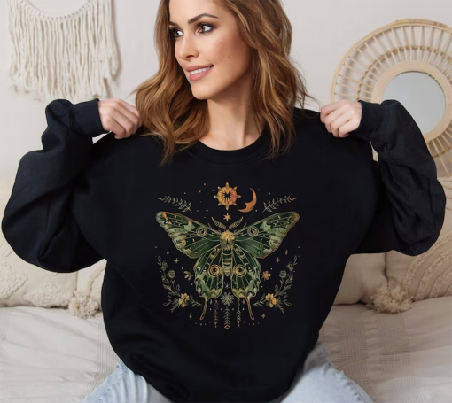 Vintage Cottagecore Moth Sweatshirt, whimsigoth clothing, cottagecore sweatshirt, fairycore hoodie, fairy grunge, mushroom hoodie, plus size