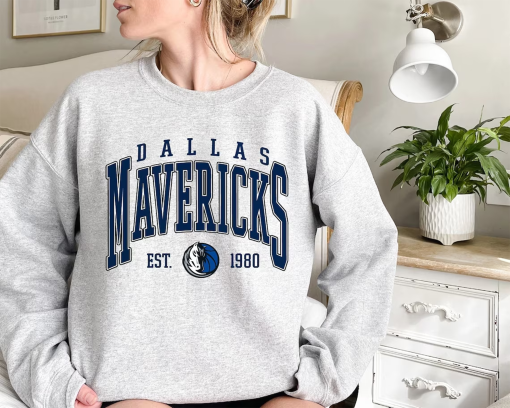 Vintage Dallas Mavericks Shirt, Dallas Basketball Hoodie, Unisex Basketball Shirt, Dallas Mavericks Sweatshirt, Mavericks Basketball Tee