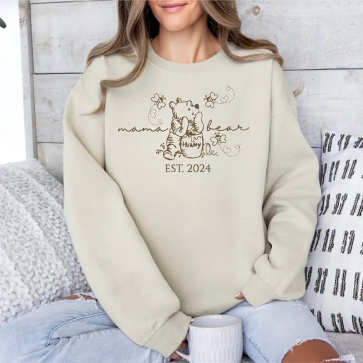 Personalised Winne The Pooh Mama Bear Est Jumper Sweatshirt Top Kids names on sleeve Gift for Mum, Nan, Gran Unique Meaningful Gift Ideas