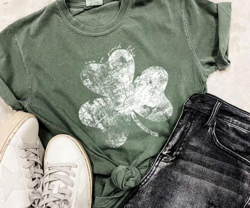 Comfort Colors® Shamrock St Patrick’s Day tee, Shamrock shirt, st patty’s day shirt, Lucky shirt, Trendy Oversized Vintage Shirt, Moss Green