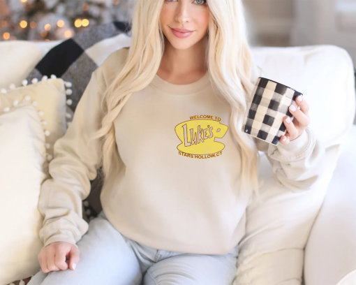 Luke’s Diner Stars Hollow Sweatshirt and Hoodie, Retro Text Luke’s Diner Sweatshirt, Vintage Style Stars Hollow Hoodie Gift