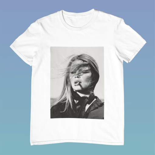 Brigitte Smoking T-Shirt | Aesthetic Art Tee | Unisex | Bridget Bardot Smoking Photo Print Shirt