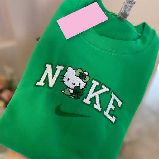 Emb Lucky Shamrocks Sweatshirt with Shamrock Sleeve Design – Elegant St Patrick’s Day Unisex Sweatshirt