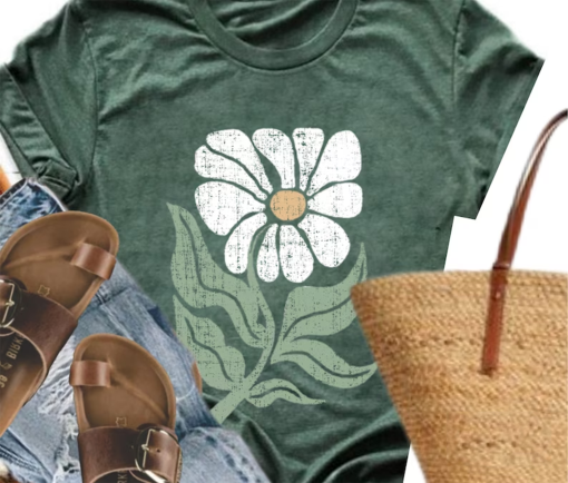 Boho Daisy ~ Flower Tee Shirt, Botanical Tee, boho Tee, wildflower shirt, plant shirt botanical shirt, retro floral T-shirt, gardener,trendy