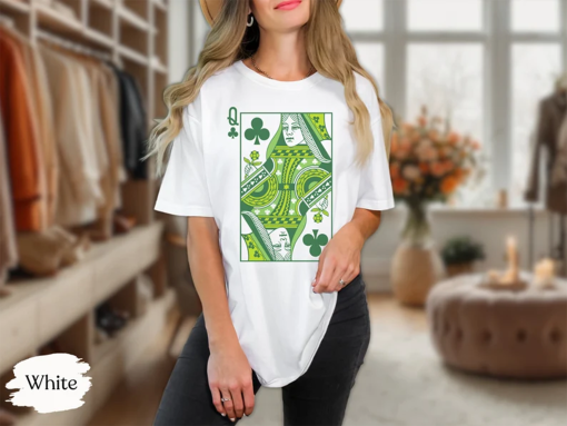 Queen of Clubs Shirt for St. Patrick’s Day, Comfort Colors Green St. Pats T Shirt, Retro Boho Vintage Graphic Tee, Fun Green Pub Crawl Tee