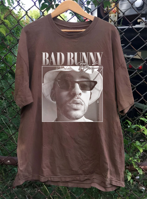 Bad Bunny Vintage 90s Shirt, Bad Bunny Shirt, Bad BunnyShirt, Bad BunnyGraphic Merch, Cute Fan Gift Bad Bunny Shirt