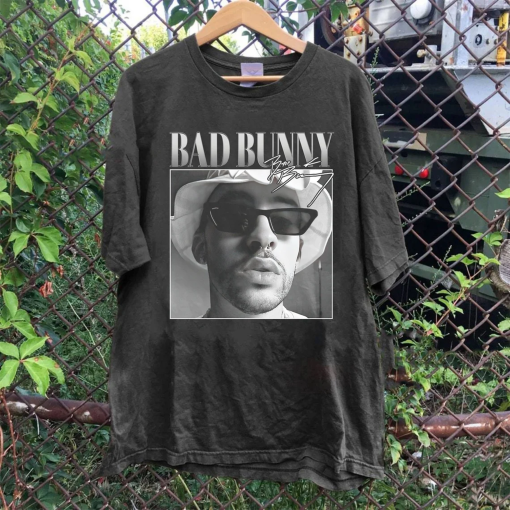 Bad Bunny Vintage 90s Shirt, Bad Bunny Shirt, Bad BunnyShirt, Bad BunnyGraphic Merch, Cute Fan Gift Bad Bunny Shirt