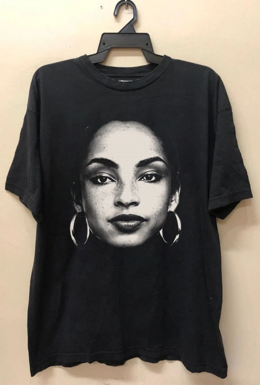 Vintage Diamond Singer Tour Concert shirt, Retro Sade Adu T-shirt, Sade Pop Music Fan shirt, Pop Music Sade Album unisex shirt