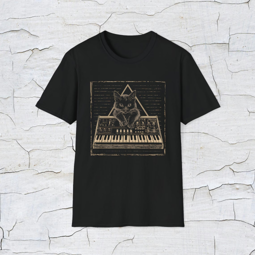 Synthesizer Cat Techno T-Shirt, modular synth, moog, alternate fashion, modular, urban outfits, keyboard player, synthesizer cat