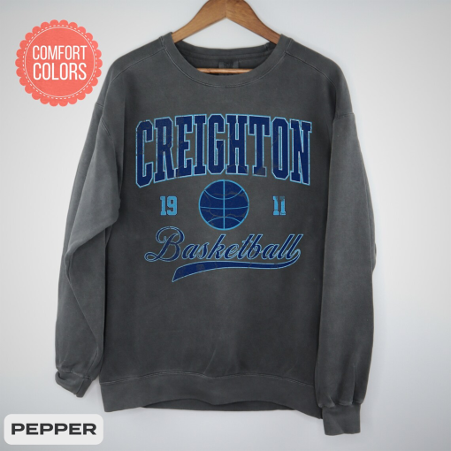 Creighton Basketball Vintage Style Comfort Colors Sweatshirt,Creighton Basketball Sweater, Retro Creighton Crewneck,BlueJay Basketball Fan