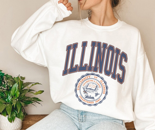 Comfort Colors® Vintage Illinois Fighting Illini Sweatshirt, University of Illinois Shirt, UIUC Shirt, NCAA Basketball, Vintage Shirt