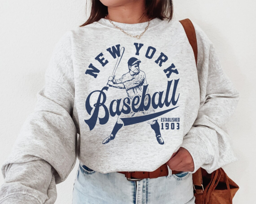 Vintage New York Yankee Crewneck Sweatshirt / T-Shirt, Yankees EST 1903 Shirt, New York Baseball Shirt, Retro Yankees Shirt, New York 1903