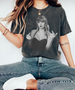 Taylor Middle Finger Shirt, Trendy Aesthetic Comfort…