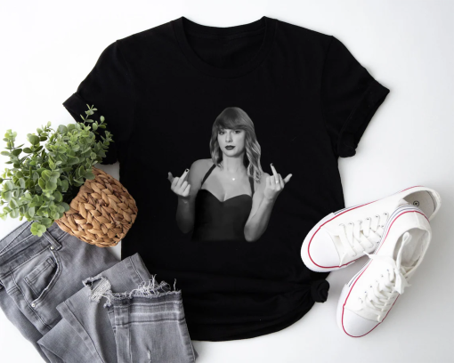 Swiftie Middle Finger Shirt, Swiftie Merch, Eras Tour Outfit, Lover Album, TS Eras Tour Shirt, Gift for her, Retro