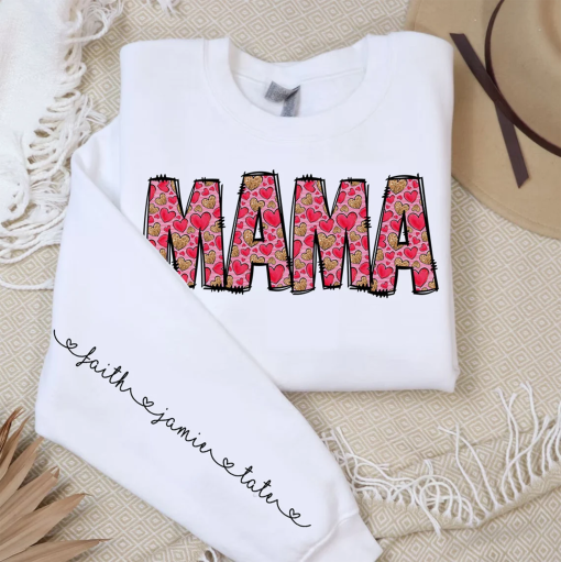 Heart Print Mama shirt, Hearts Mama shirt, Mama Design shirt with Kids Names, Custom Mama Hearts shirt, Mother’s Day Gift, Mama Design