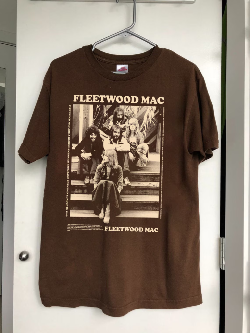 Comfort Color Fleetwood mac World Tour Tshirt, Fleetwood mac shirt ,Music Tour 2023 ,Fleetwood mac Graphic Gift for men women vintage shirt