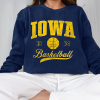 Vintage Iowa Hawkeyes Sweatshirt, University of Iowa Shirt, UI Shirt, College Sweatshirt, NCAA Basketball, Unisex T-Shirt Sweater