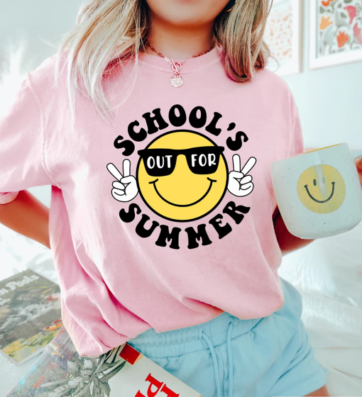 Funny Smiley Schools Out For Summer Shirt, Last Day Of School T-Shirt, Classmates Matching Tee, Happy Last Day Of School, Summer Holiday Tee