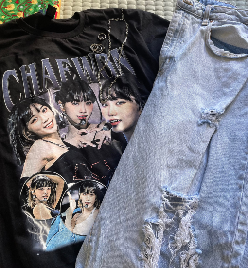 Limited Chaewon Vintage T-Shirt,Twice Shirt Gift For Woman and Man Unisex T-Shirt