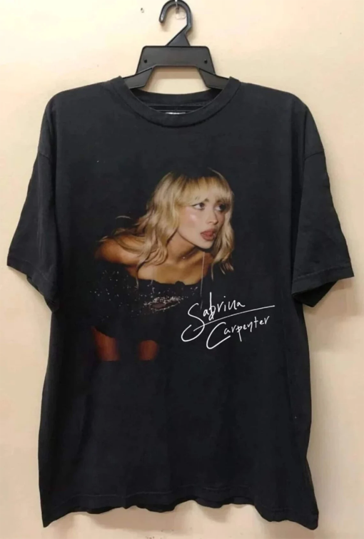 Carpenter 90s Graphic sabrina Rock Music Tour 2024 T-Shirt Gift Fan, Sabrina graphic 2024, Carpenter 90s shirt, The eras tour 2024 T-shirt