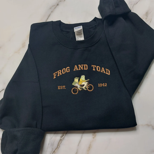 Frog and Toad Embroidered Sweatshirt, Vintage Classic Book Shirt, Retro Frog Shirt, Bookworm Embroidered Shirt, Gift For Her ESH035