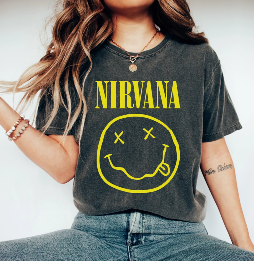 Nirvana Smile Face T-Shirt, Cute Women Nirvana Shirt, Nirvana Tee, Trendy T-Shirt, Cool T-Shirt, Gift Valentine’s Day