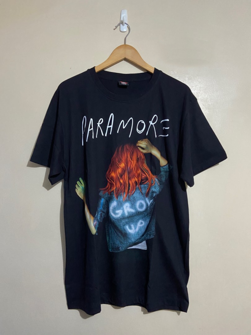 Vintage 00s Paramore American Pop Punk Rock Band T Shirt / Emo Alternative Punk / Y2K Vintage Band T Shirt