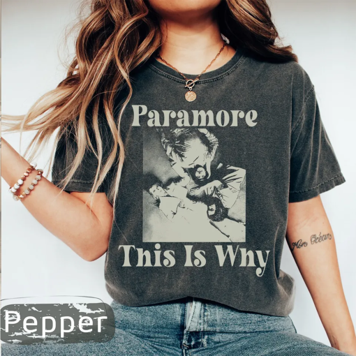 Vintage 00s Paramore American Pop Punk Rock Band T Shirt / Emo Alternative Punk / Y2K Vintage Band T Shirt