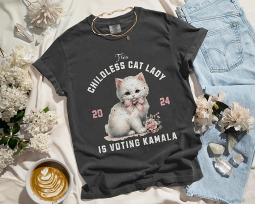 Childless Cat Lady for Kamala Shirt Cat Lover Gift Feminist Shirt Election Tee Coquette Aesthetic Shirt Kamala Harris Shirt Comfort Color