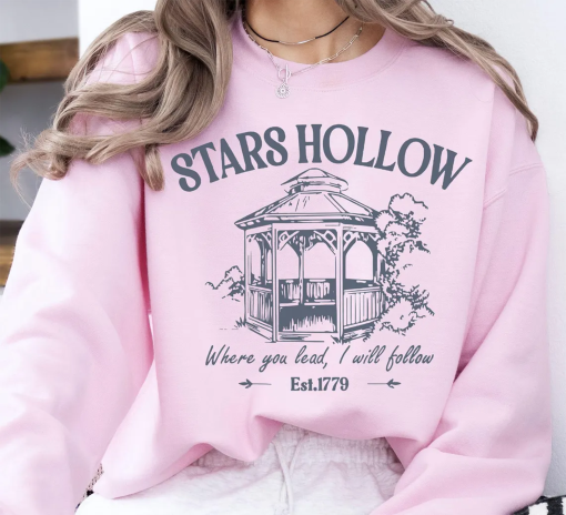 Stars Hollow Sweatshirt, Stars Hollow Connecticut Sweater, Cozy Fall Crewneck, Retro Stars Hollow T Shirt, Fall Outfit