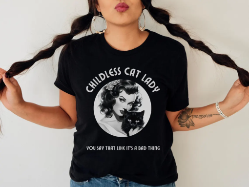 Childless Cat Lady Shirt 2024 Election Tee Fight the Patriarchy Feminist T-Shirt Woman Voter Funny Cat Lover Gift Girl Power Ladies TShirt