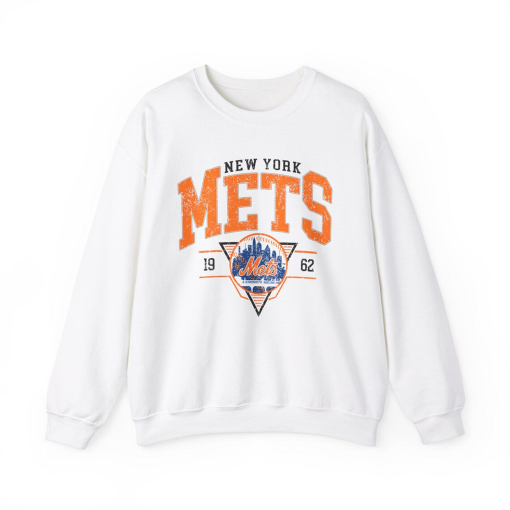 Vintage New York Met Crewneck Sweatshirt / T-Shirt, New York Baseball Shirt, Retro Mets Shirt, New York Game Day Shirt