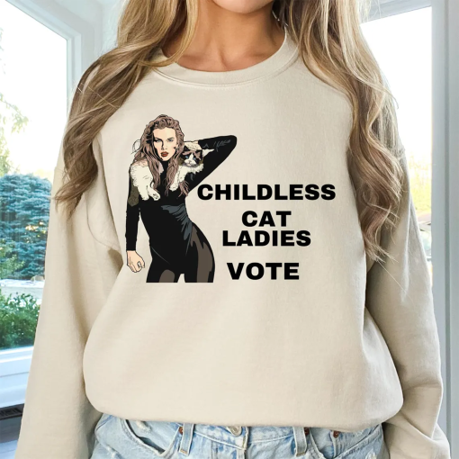 Childless Cat Lady Kamala Shirt, Kamala Harris President 2024 Shirt, Feminist T-Shirt, Womens Power, Vote 2024, Girl Power, Women for Kamala