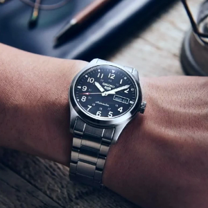RELOJ