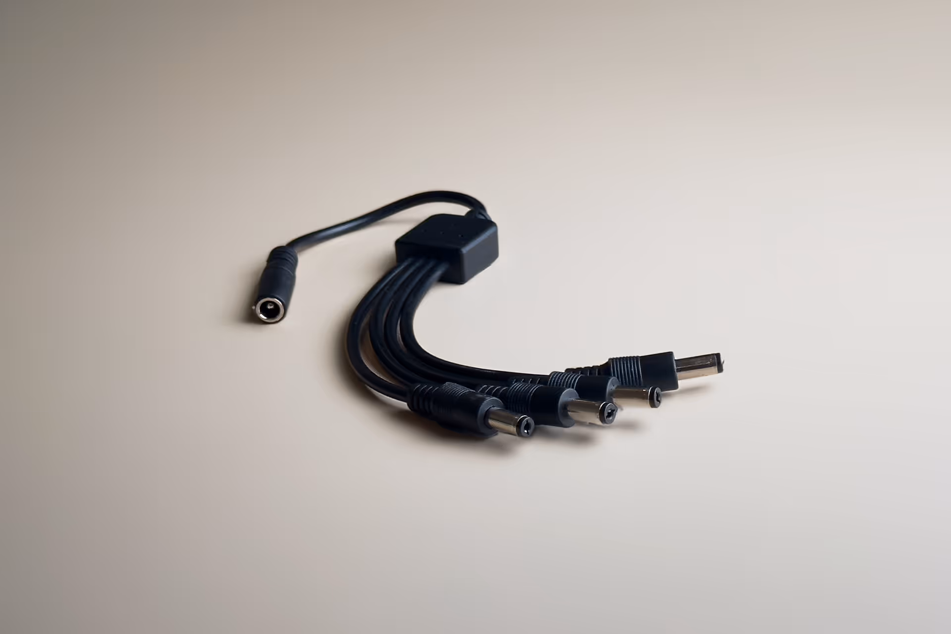 1 e 4 Enerji Çoklayıcı