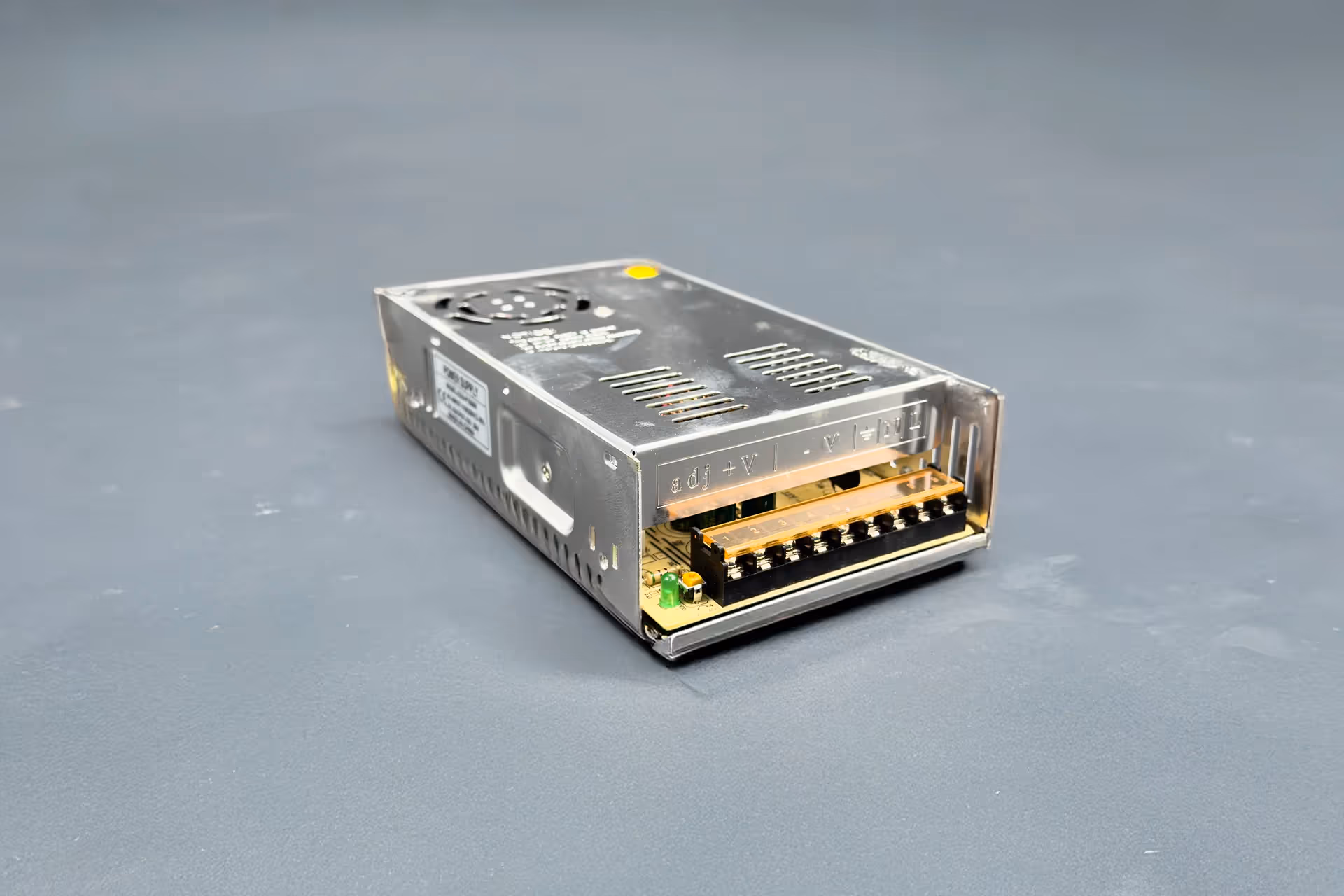 12V 30A Adaptör (Metal Kasa)