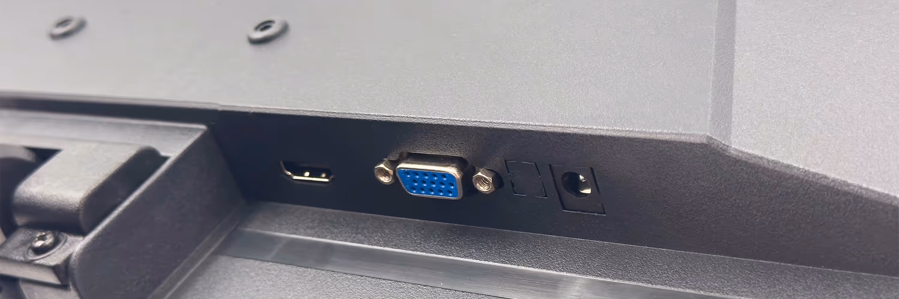 [Monitörün bağlantı portları]